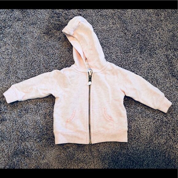 Carter’s 9mon hoodie in EUC - Picture 2 of 3